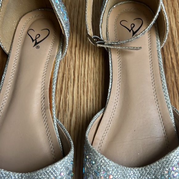 Sparkly Ballet Flats with strap - Picture 2 of 4